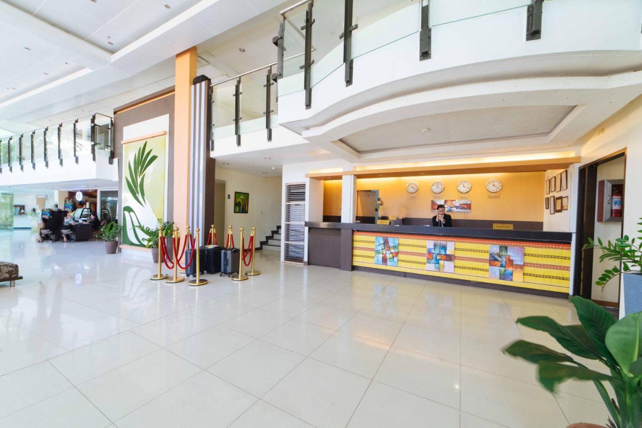 מלון Davao City Reddoorz Premium @ The Ritz Garden Oases מראה חיצוני תמונה