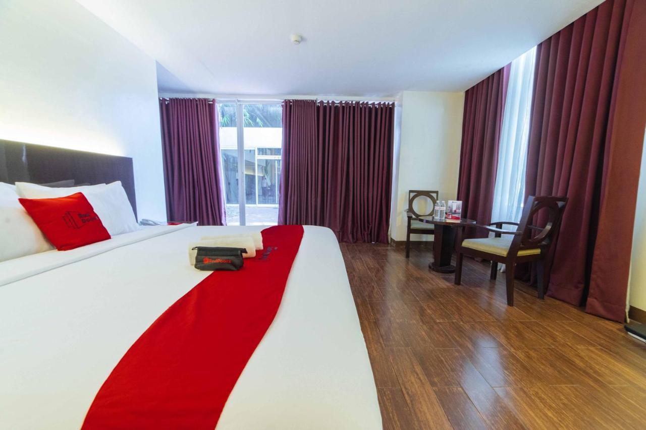 מלון Davao City Reddoorz Premium @ The Ritz Garden Oases מראה חיצוני תמונה