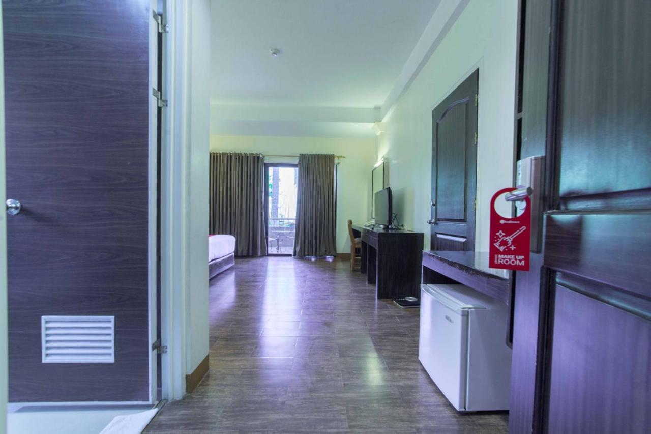מלון Davao City Reddoorz Premium @ The Ritz Garden Oases מראה חיצוני תמונה
