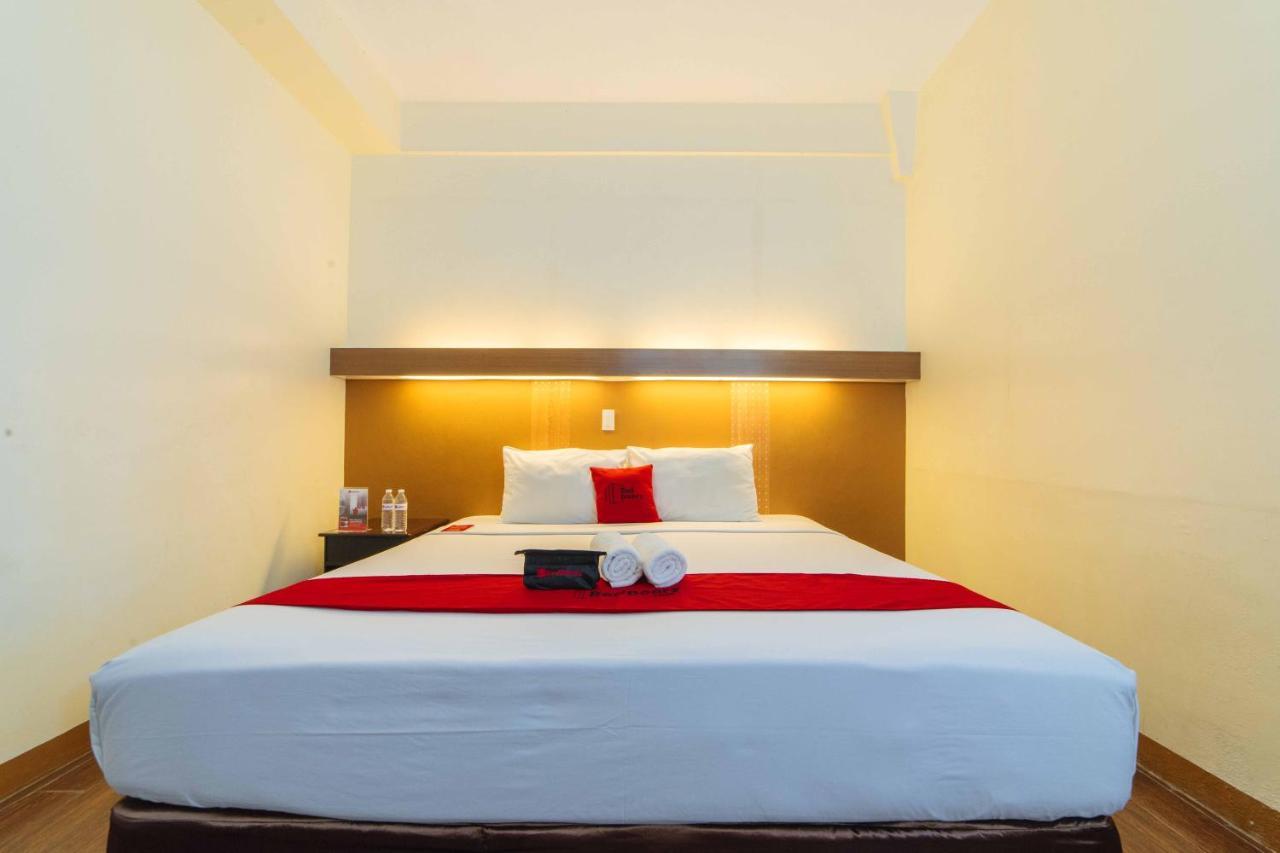 מלון Davao City Reddoorz Premium @ The Ritz Garden Oases מראה חיצוני תמונה