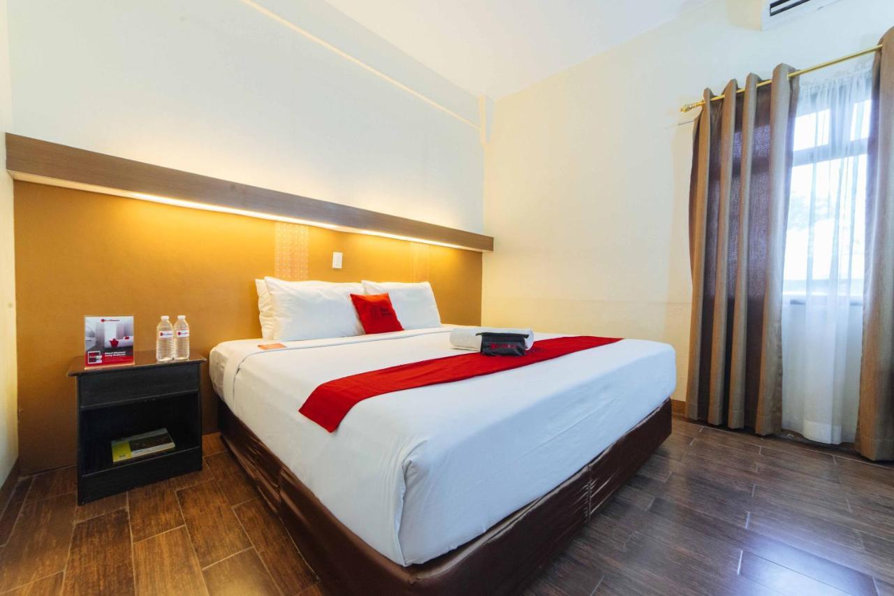 מלון Davao City Reddoorz Premium @ The Ritz Garden Oases מראה חיצוני תמונה