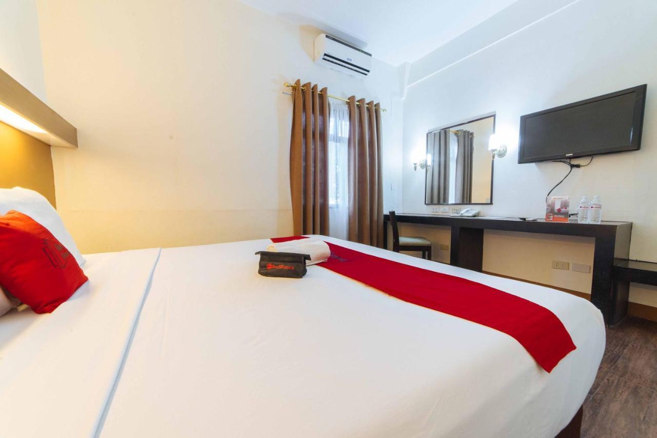 מלון Davao City Reddoorz Premium @ The Ritz Garden Oases מראה חיצוני תמונה