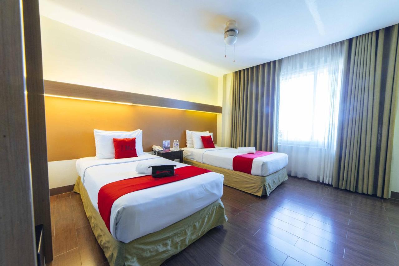 מלון Davao City Reddoorz Premium @ The Ritz Garden Oases מראה חיצוני תמונה